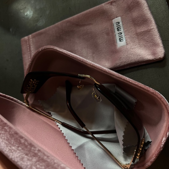 Miu Miu MU 54YS sunglasses - Picture 5 of 6